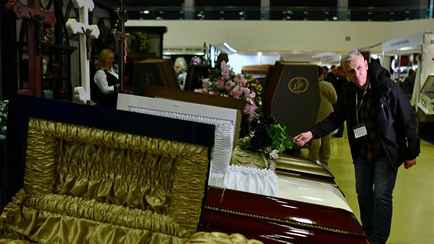 Пособие на погребение в Беларуси снизилось на 1,4%. Сколько выплачивают с 1 января?