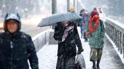 До -15°С. Синоптики пообещали белорусам ливни, морозы и гололедицу. Когда?