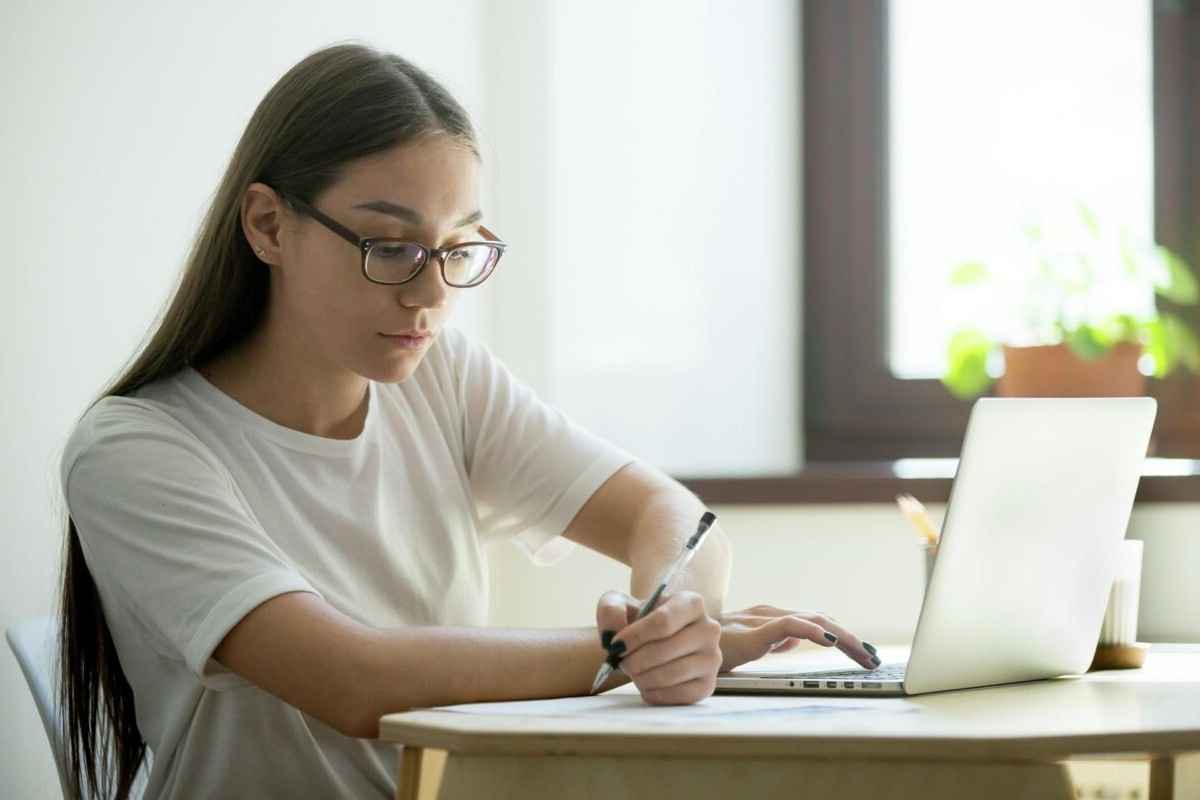 Можно ли вернуть деньги за онлайн-курсы, если "результат разочаровал"? В Региональном обществе защиты прав потребителей ответили