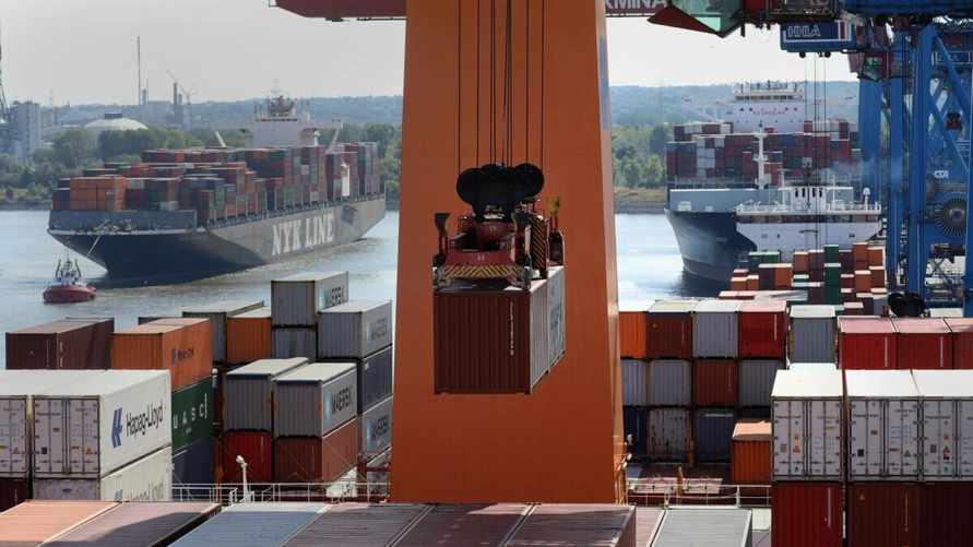 "На карту поставлено многое" — ЕС пообещал США "жёсткую реакцию", если Трамп введёт пошлины на европейские товары