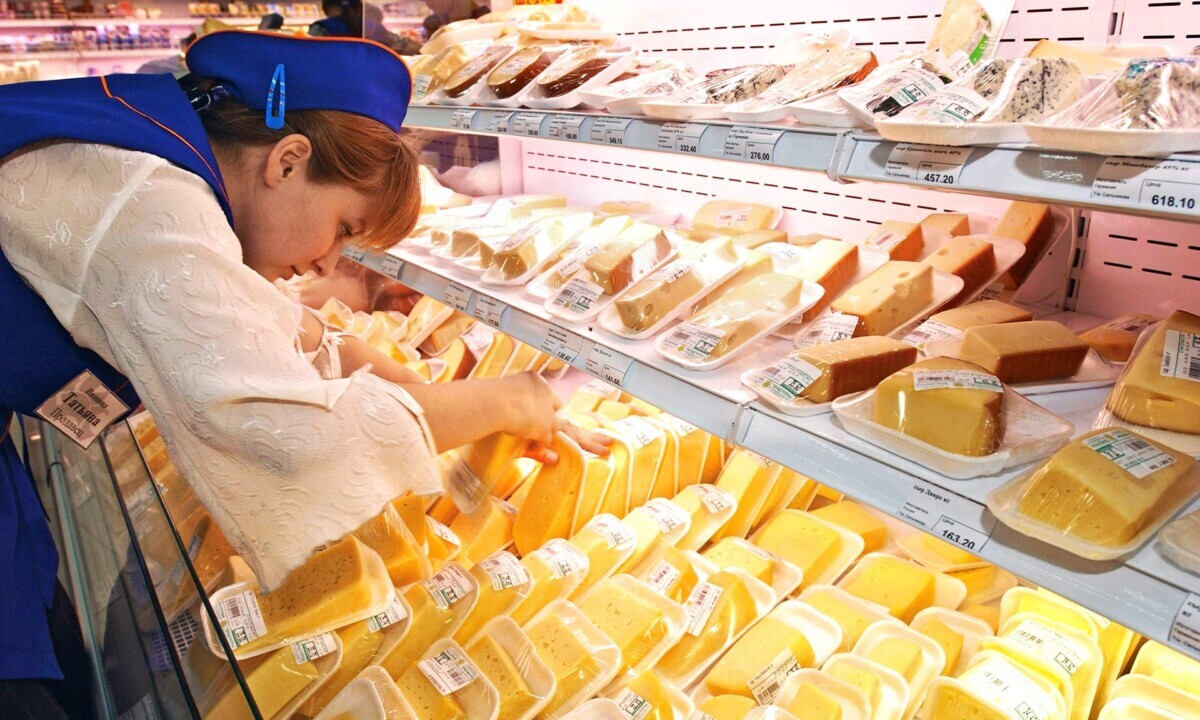 Россельхознадзор обнаружил в продукции 3 белорусских предприятий кишечную палочку и листерии. Какие взяли на "усиленный контроль"?