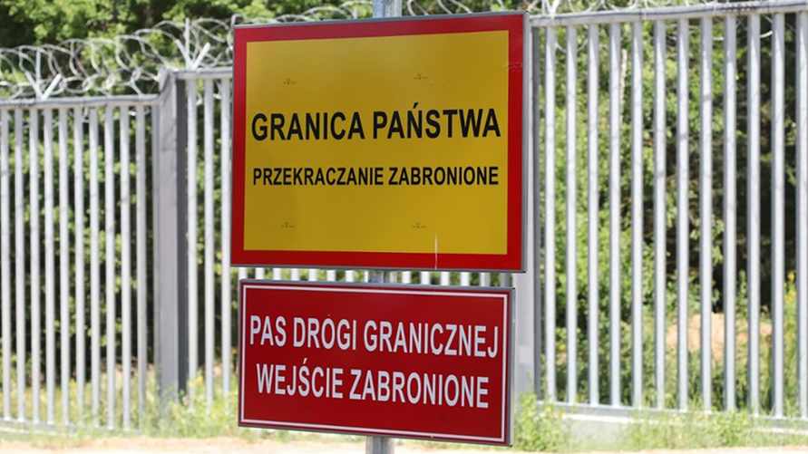 Польша отчиталась о строительстве "электронного барьера" с 1,3 тыс. камер на границе с Беларусью