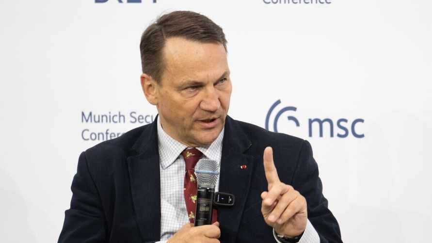 "Этого не произойдет" - Глава МИД Польши ответил на призыв Зеленского создать "вооруженные силы Европы"