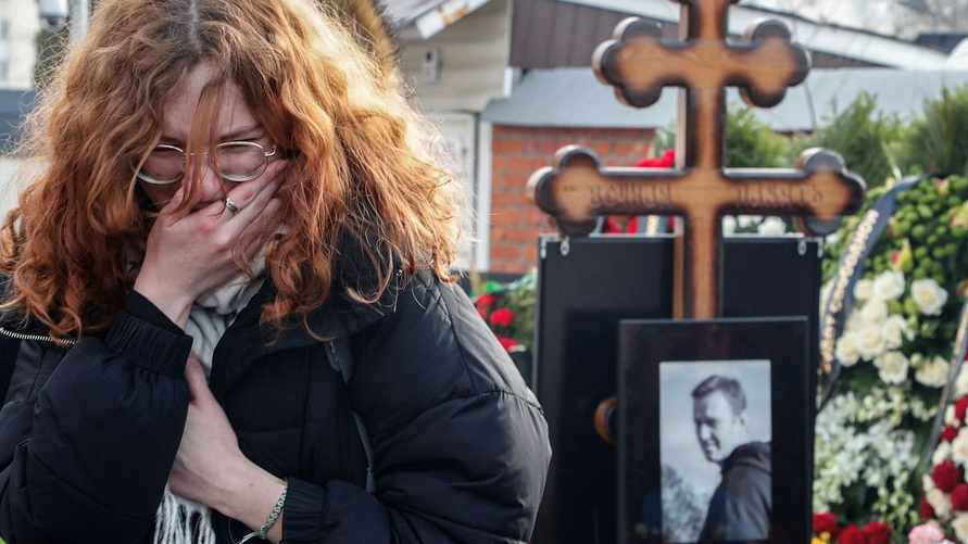 По всей России на акциях в годовщину смерти Навального задержали десятки человек