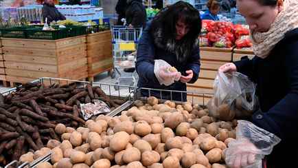 «Именем революции» — Лукашенко рассказал, какие продукты должны быть «по карману» всем белорусам