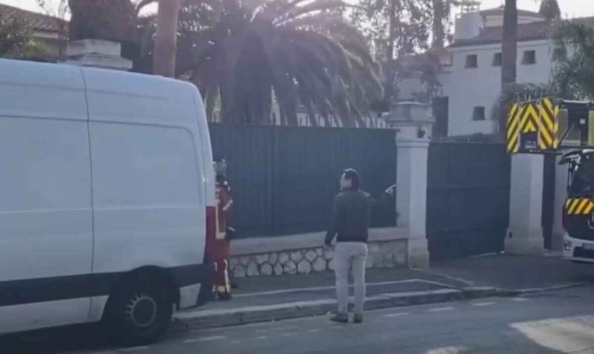 В генконсульстве РФ во французском Марселе прогремел взрыв. Что известно?