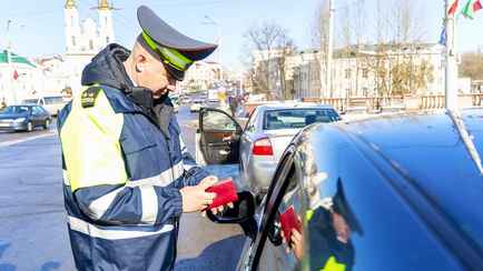 Штраф до 168 рублей. ГАИ предупредила о выходных рейдах на дорогах Витебщины