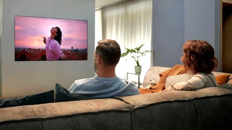 "Белтелеком" прекратил показывать 2 канала и запустил 1 новый. На какой кнопке пообещали "мир чувств и признаний"?