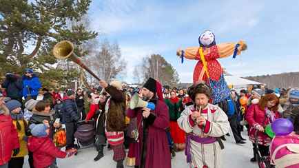 Где в Беларуси бесплатно поесть блины на Масленицу? Составили список локаций массовых гуляний