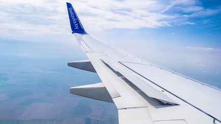 «Для тех, кто летит через Минск» — «Белавиа» объявила скидку 50% на билеты по 7 маршрутам