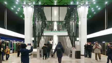 «Надо отправить всем» — Блогер посвятил минскому метро песню в TikTok. Чем привлекла белорусов?