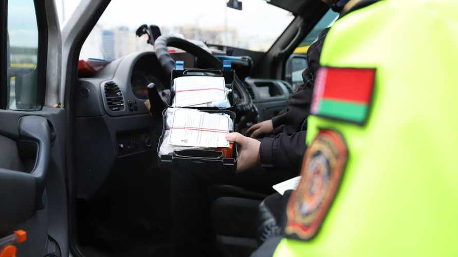 ГАИ Гомельщины объявила 7-дневное "усиление контроля" за одной категорией водителей. Какие 6 нарушений пообещали пресечь?