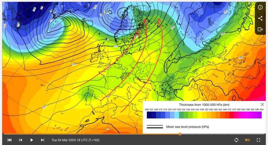 Синоптики предупредили белорусов о «мокрых» снегопадах в первый день весны. А когда потеплеет до +16°С?