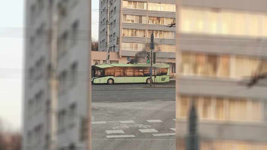 В Минске на улице Ташкентской загорелся новый троллейбус МАЗ