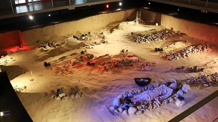 Археологи нашли на старых кладбищах Польши "внеземной металл". Что это и откуда?