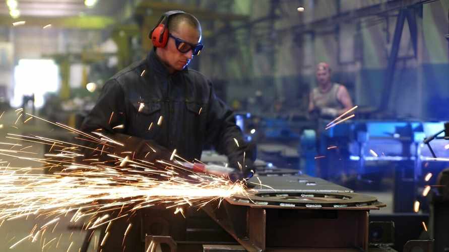 Когда работающим отцам положен дополнительный перерыв? В ФПБ ответили