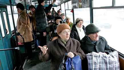 Кто из белорусов может бесплатно ездить на дачу даже зимой? В «Минсктрансе» ответили