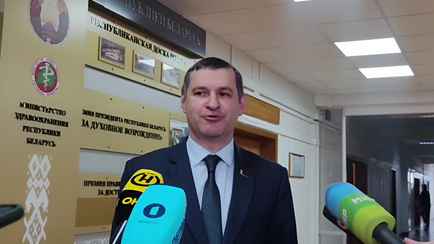 Замглавы Минздрава Беларуси пообещал повышение зарплат медсёстрам и фельдшерам. Когда?