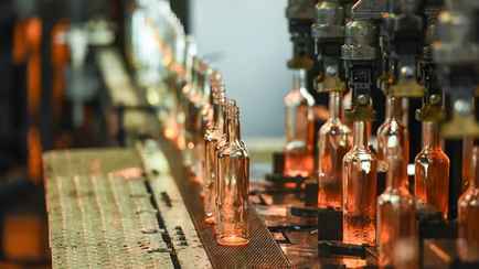 Совмин ограничил вывоз отходов стеклянной тары из Беларуси