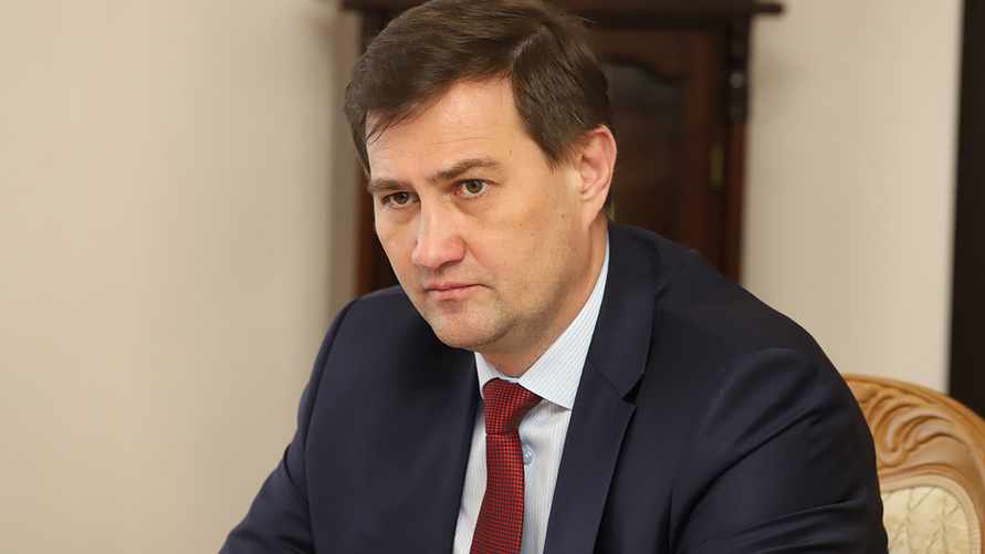 Глава МИД Беларуси полетел в Швейцарию. Зачем?