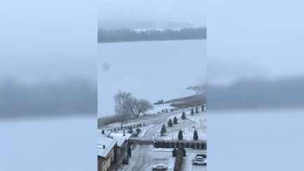 «Что за самоуправство?» — В TikTok показали, почему в этом году «не задалась» зимняя рыбалка на Минском море