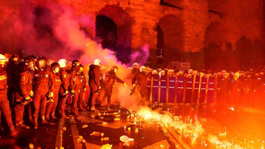 В Турции разгорелись крупнейшие за 10 лет протесты. Что известно?