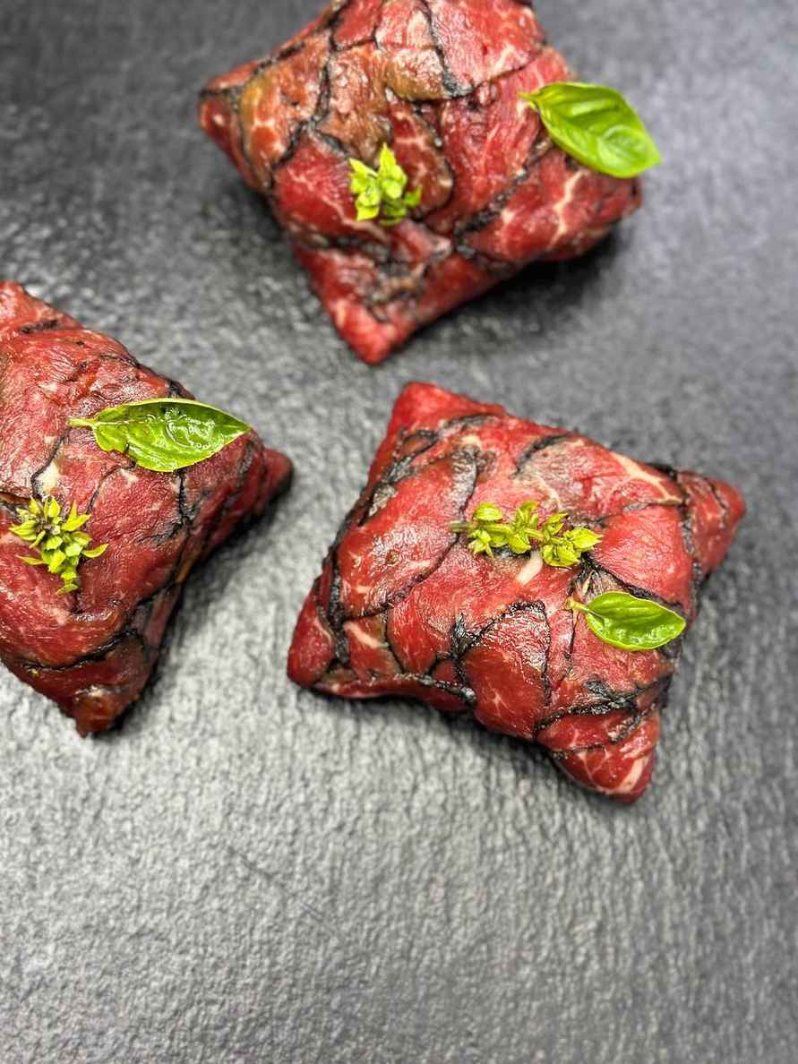 Мясной стейк из кочерыжки и приправа из сгоревшей картошки. Шеф-повар из Гродно дал более 10 способов использования пищевых отходов