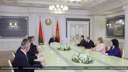 Лукашенко сменил глав Минсельхозпрода и Минстройархитектуры