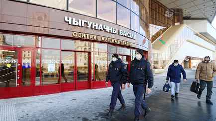 БелЖД объявила рейды с милицией по вокзалам, поездам и путям. Кто в «центре внимания»?