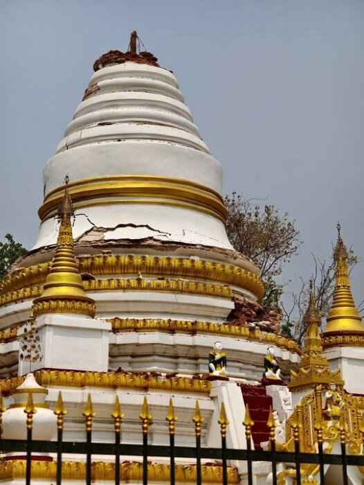 В Таиланде из-за землетрясения магнитудой 7,7 обрушило строящийся небоскрёб, в Мьянме – автомобильный мост