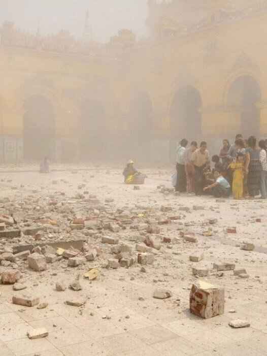 В Таиланде из-за землетрясения магнитудой 7,7 обрушило строящийся небоскрёб, в Мьянме – автомобильный мост