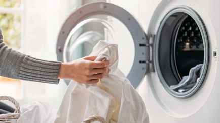 Кому из белорусов нужно менять постельное в 2 раза чаще? Эксперт по сну назвала 7 факторов