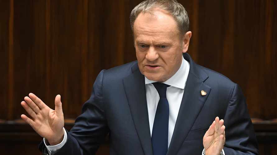 Туск пообещал организовать военную подготовку для каждого взрослого поляка