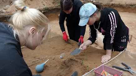 В Институте истории НАН предложили белорусам помочь с раскопками тысячелетних курганов. Как поучаствовать?