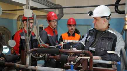 Появился полный список работ, на которых в Беларуси запретили привлекать подростков