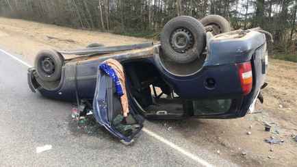 В Столбцовском районе перевернулась легковушка. Погибла пассажирка