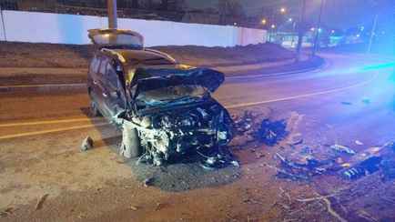 В Минске легковушка врезалась в столб