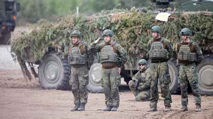 Трое иностранных солдат на военном авто пропали после учений в Литве вблизи белорусской границы