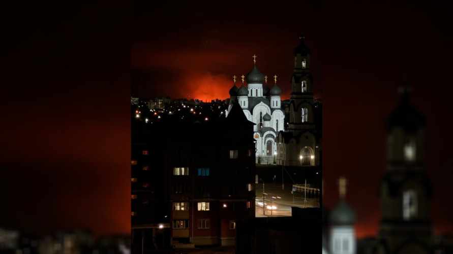 Власти Брестчины объяснили источник зарева, который сняли на видео ночью жители Пинска