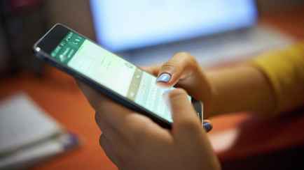 Штраф — до 2100 рублей. В НЦЗПД рассказали, вправе ли белорусы публиковать фото с нарушениями соседей в домовом чате