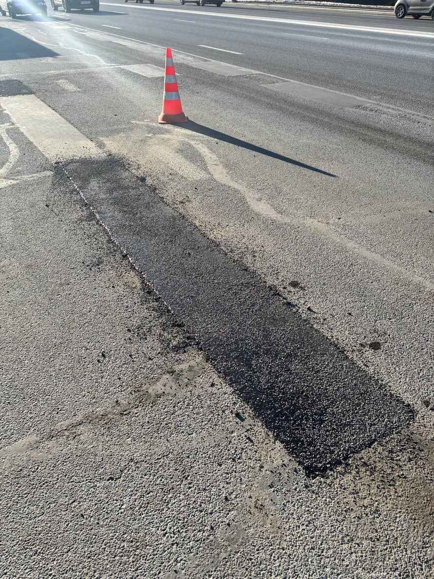 У нас такого безобразия не творят - В Гордорстрое ответили белорусам, почему дороги ремонтируют не сразу. А в дождь и снег можно?