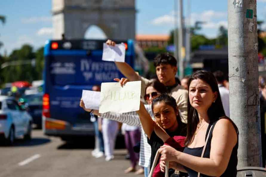 Редкое атмосферное явление - Сразу две страны ЕС остались без электричества