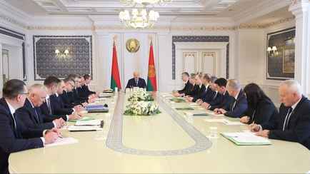 «Любовниц содержите за свои» — Лукашенко пообещал «спросить» с Минспорта за выделенные миллиарды