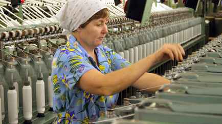 Можно ли отказаться от переноса? Минтруда ответило на 7 «популярных вопросов» о работе белорусов в выходные