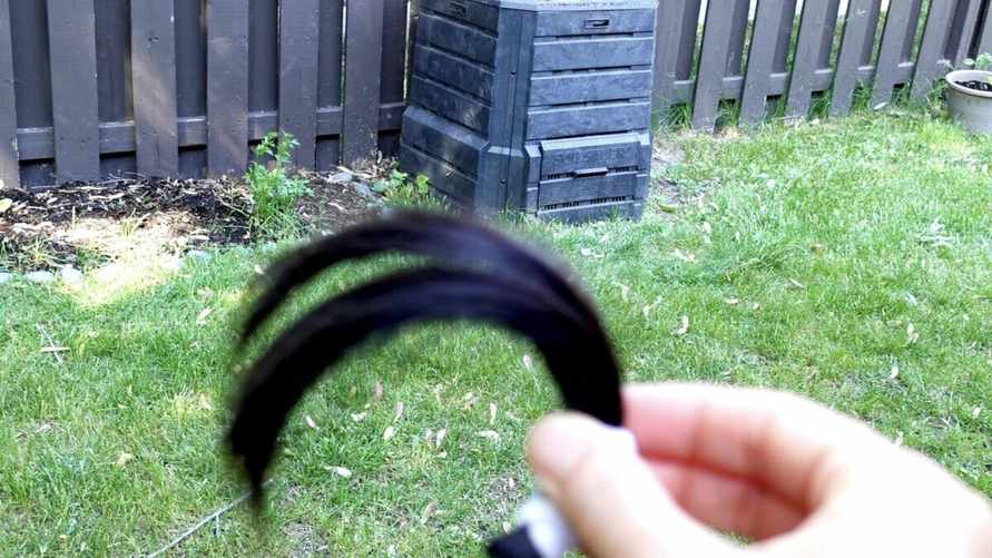 Британский эксперт посоветовал удобрять весной огород человеческими волосами. А шерстью собак и кошек можно?