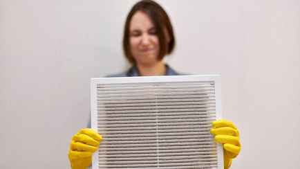Как быстро почистить вентиляционную решётку? Эти 5 шагов вернут первозданную чистоту