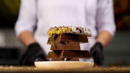 Может ли дубайский шоколад вызвать рак? Эксперты рассказали, какие яды нашли в дешевых аналогах