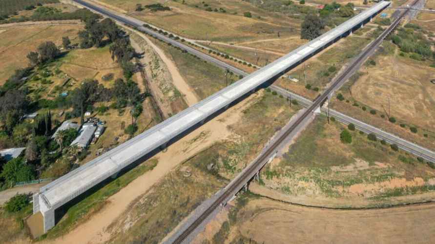 «Мост в никуда», Калифорния/Фото иллюстрационное