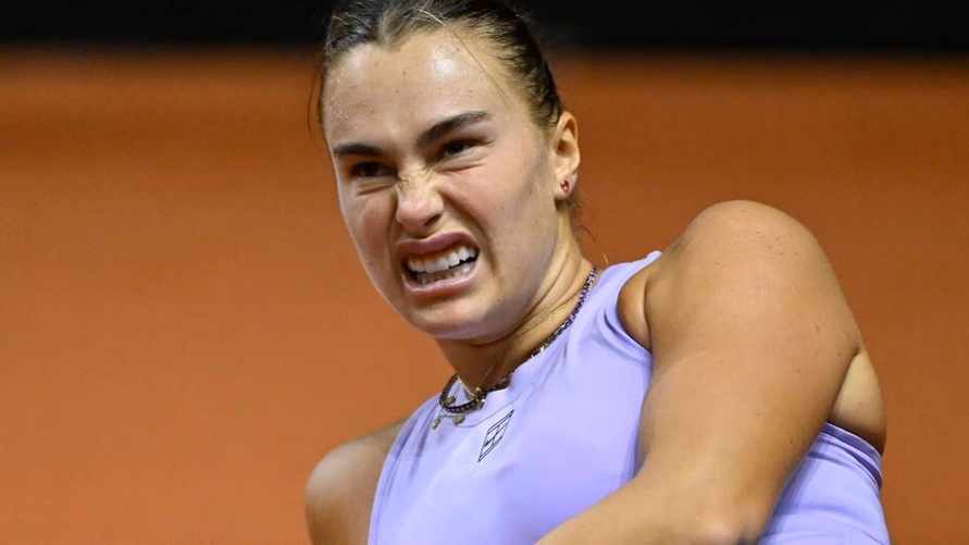 «Мне уже надоело!» — Легенда тенниса раскритиковала Соболенко за саркастичные атаки на свою команду