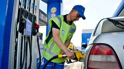 «Белнефтехим» озвучил новые цены на топливо. Во сколько с 12 апреля обойдётся литр АИ-95?